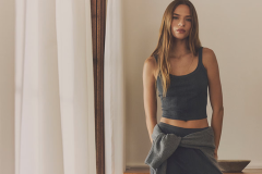 Everlane 480x320